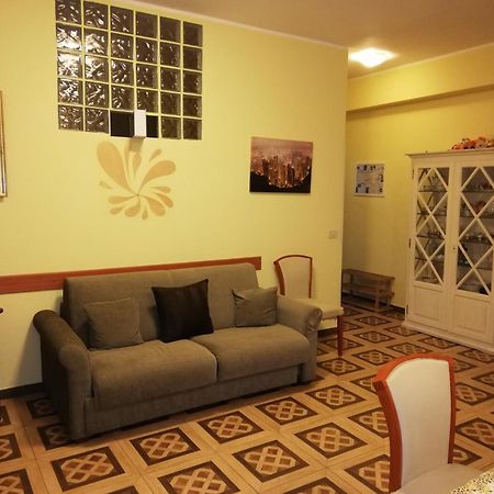Casa Vacanze Rosy Giardini Naxos Eksteriør bilde