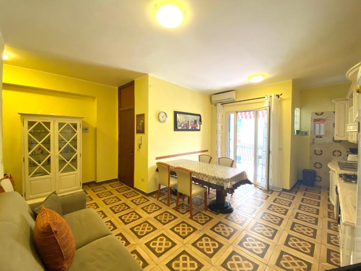 Casa Vacanze Rosy Giardini Naxos Eksteriør bilde